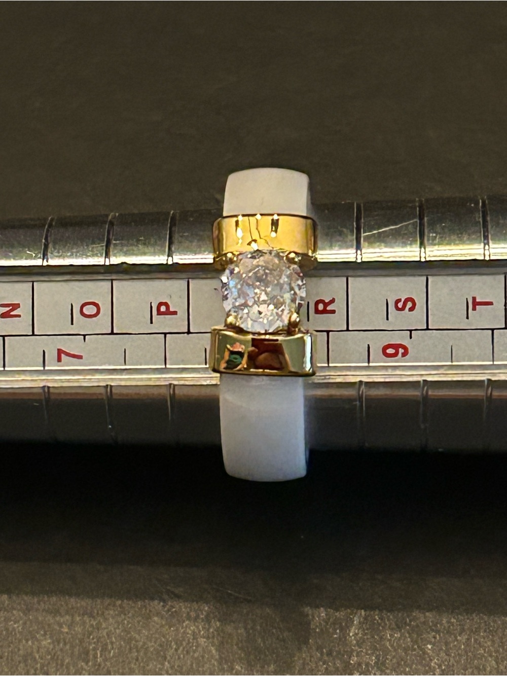 Unisex White Ceramic Ring with Gold Accents & Clear CZ Center Stone NWOT - Picture 4 of 8